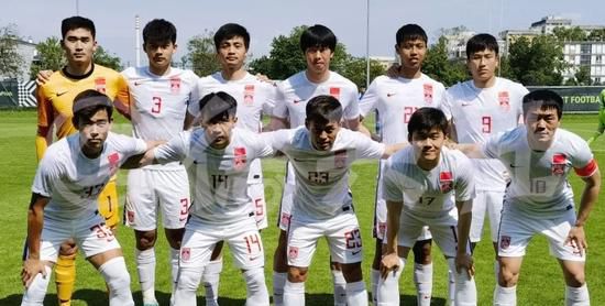 岳女四人4p共侍一夫